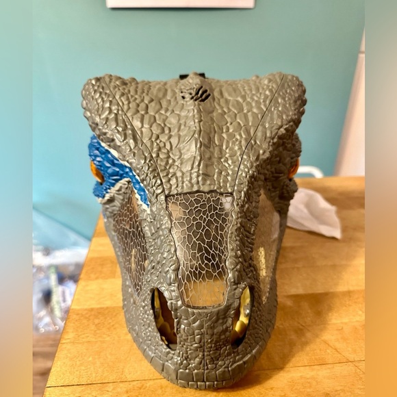 Jurassic World Chomp 'n Roar Dinosaur Mask Velociraptor BLUE 2017 Mattel - Picture 2 of 4